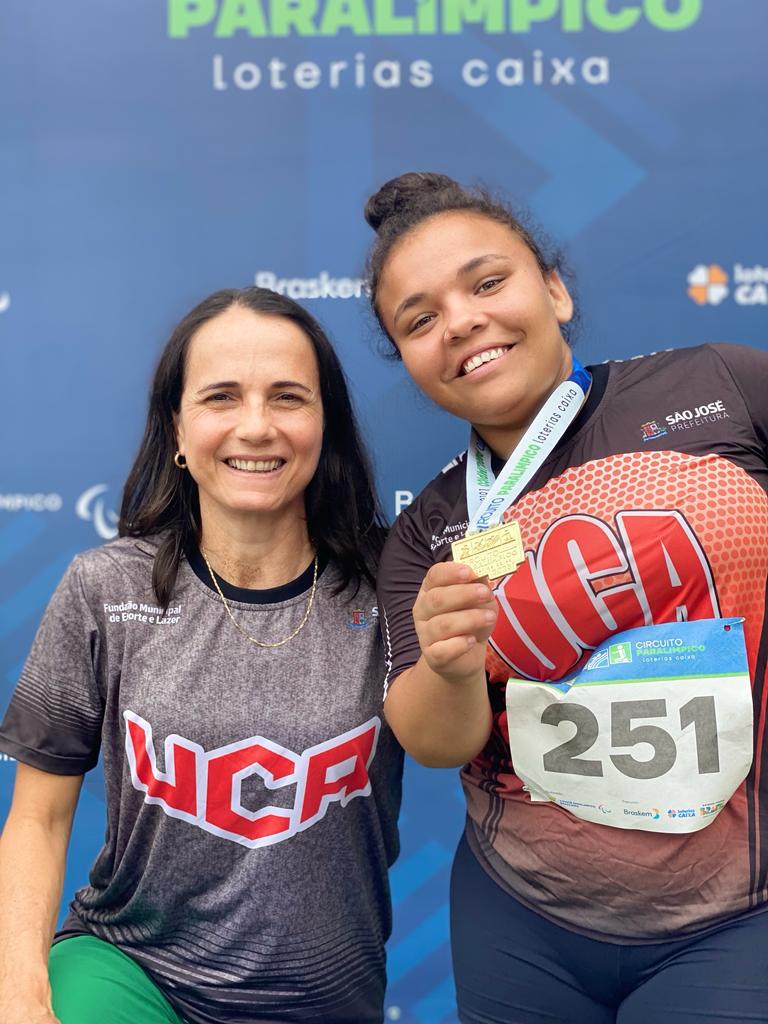 Incentivo de professora de educação física leva estudante da rede estadual de SC aos pódios do paratletismo