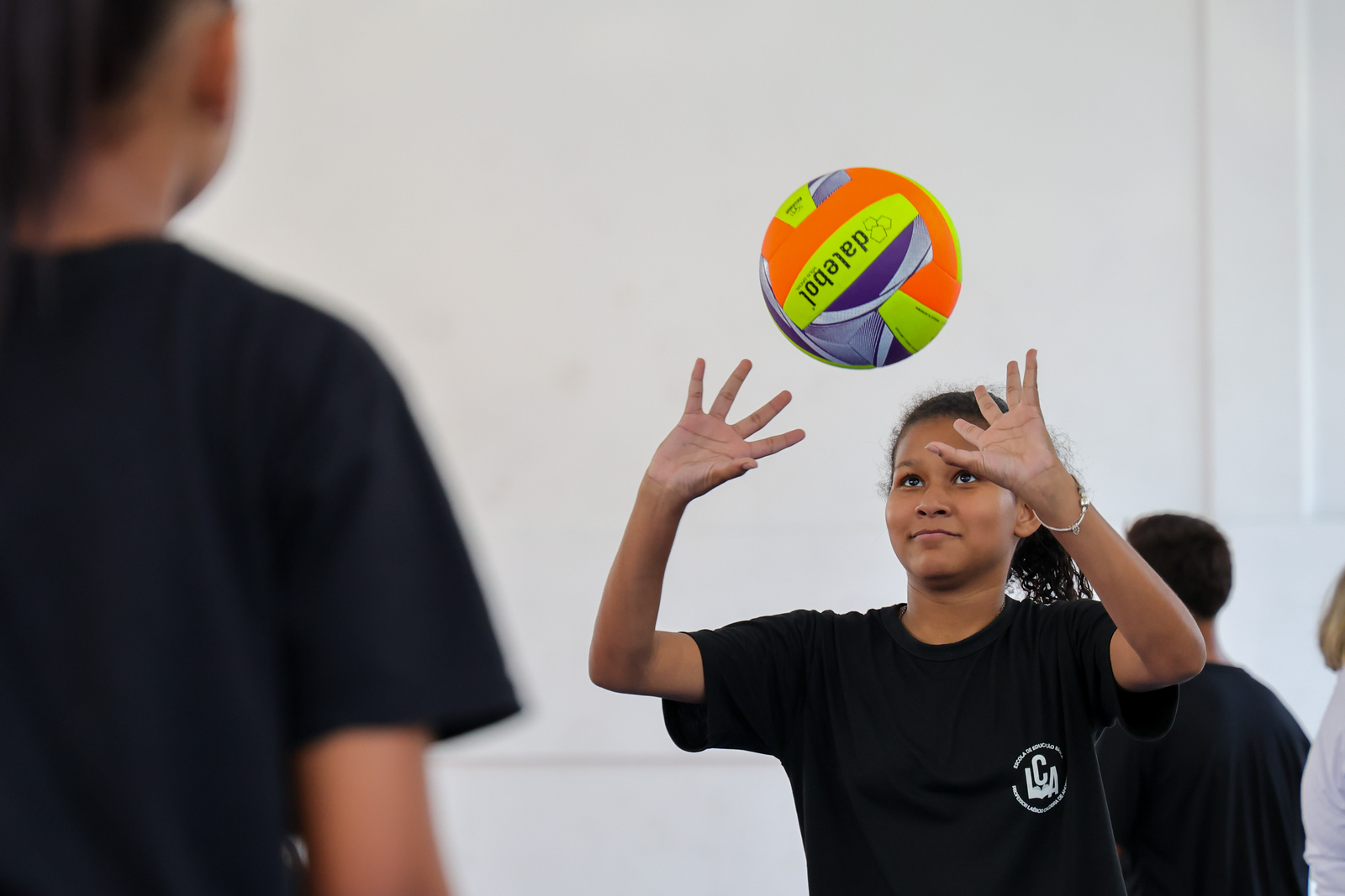Governo de Santa Catarina investe no esporte nas escolas estaduais com mais materiais esportivos e quadras