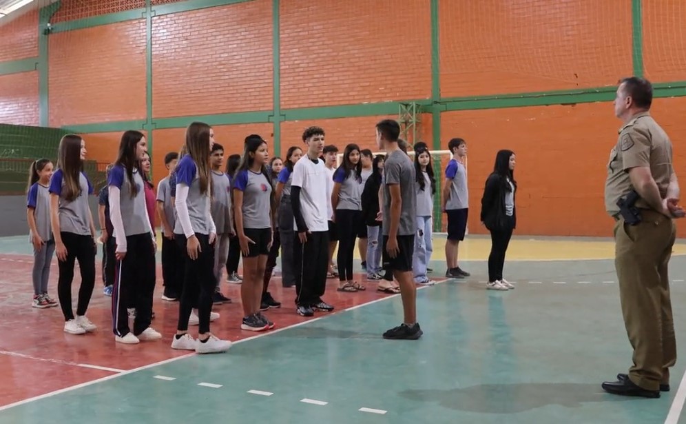 Santa Catarina tem mais de 10 mil estudantes matriculados nas escolas estaduais cívico-militares